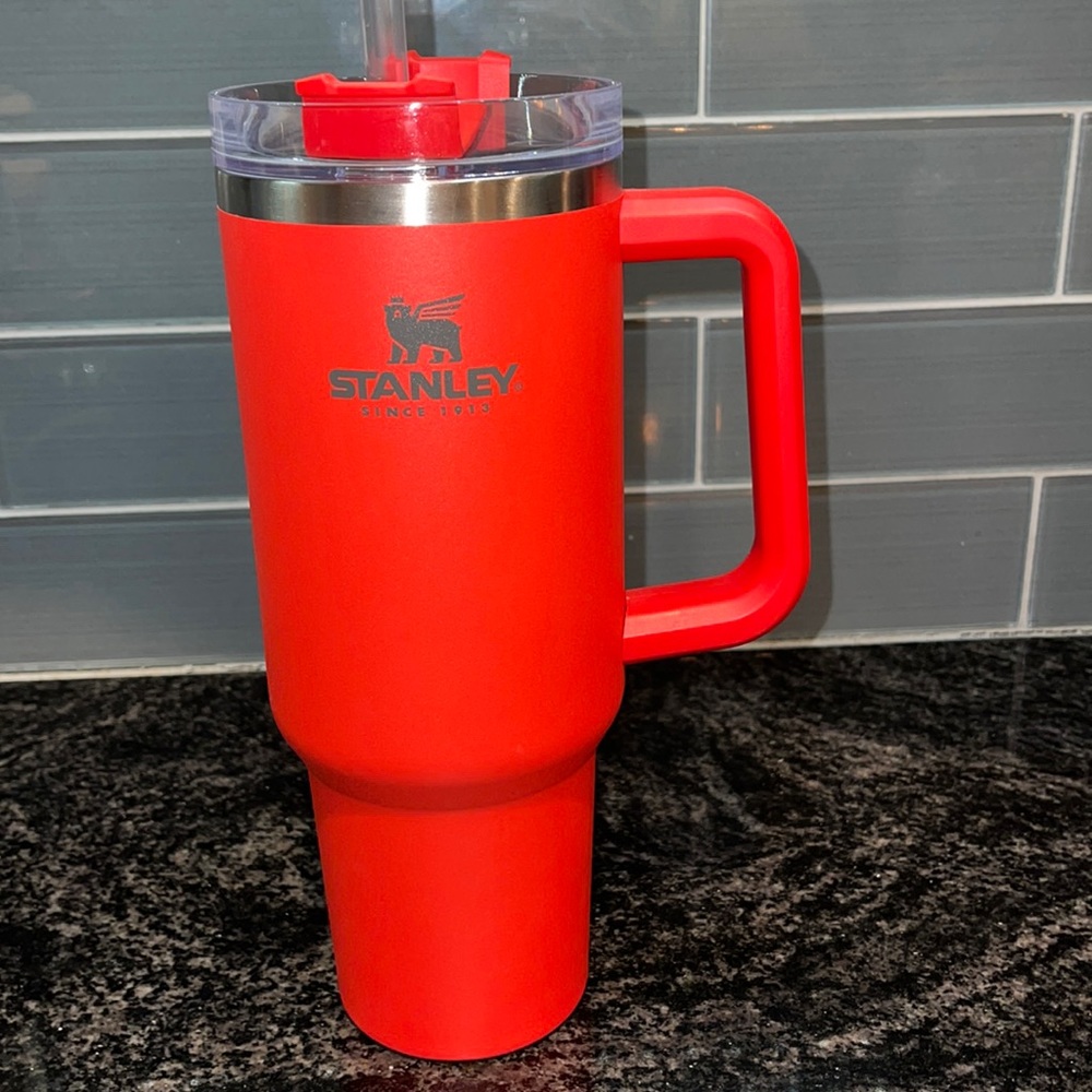 Stanley 40oz Adventure Quencher Flame EUC Limited Edition. Hard To Find